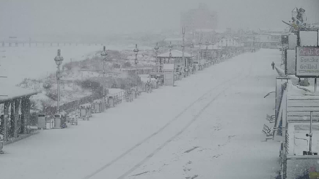 Ocean City Boardwalk vanishes under heavy snow as storm slams the shore