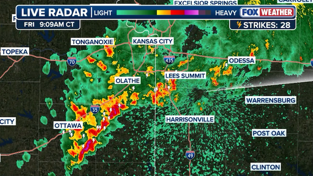 Monitoring morning thunderstorms rolling into Kansas City