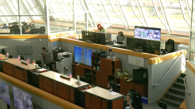 NASA engineers monitor SLS fueling from the Launch Control Center firing room
