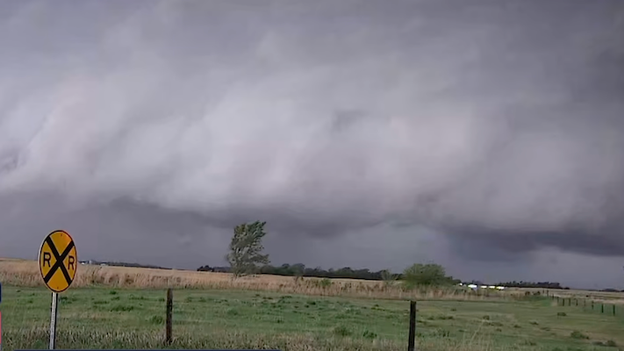Tornado damage reports emerge as Nebraska supercell intensifies