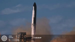 Starship launches from Texas before catastrophic failure 