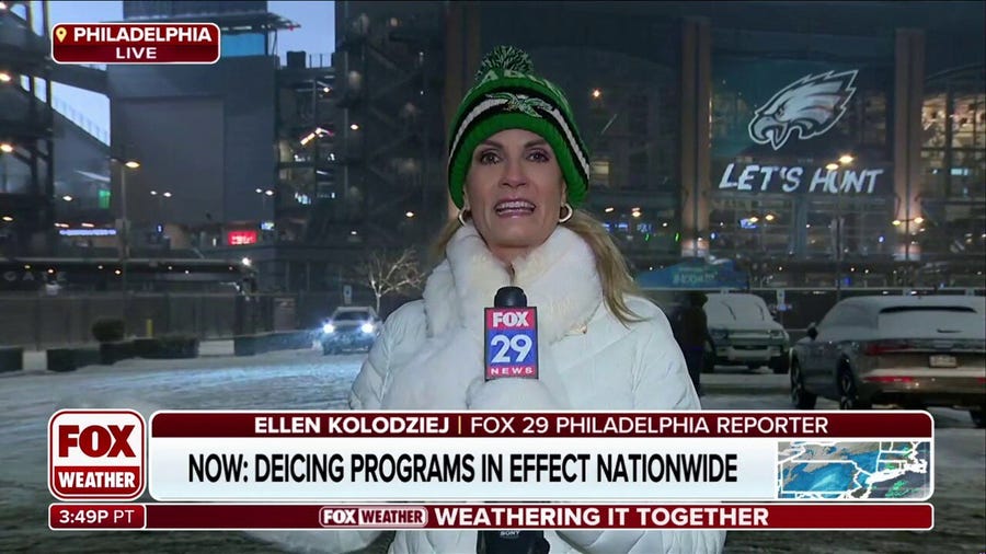 FOX 29 Philadelphia Ellen Kolodziej reports on the freezing temperatures outside of Lincoln Financial Field