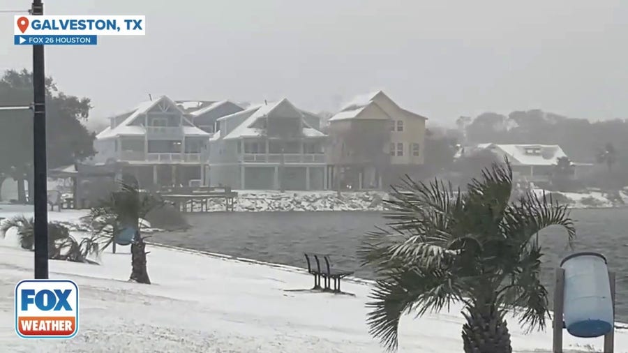 Snow flies in Galveston, Texas