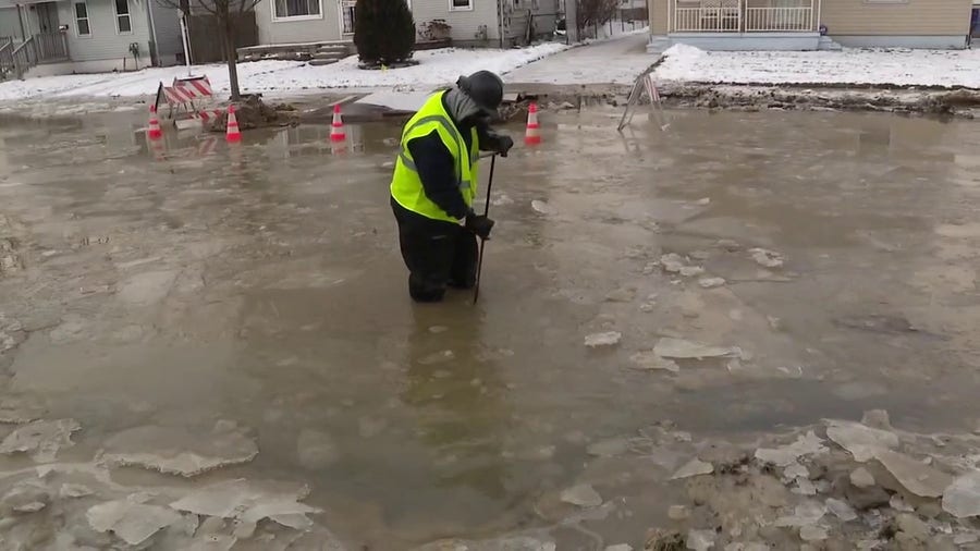 Detroit neighborhood turns to icy lake