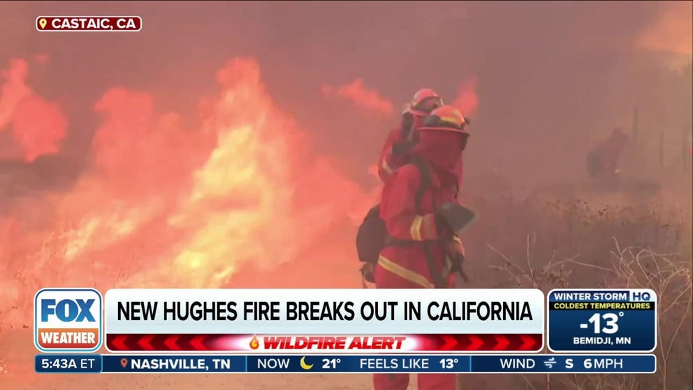 南カリフォルニアで発生したヒューズ火災では、住民が自宅から避難するよう命じられ、隊員らが鎮火・消火活動に取り組んでいる。 FOXニュースのテッド・リンドナーが最新情報を伝えている。