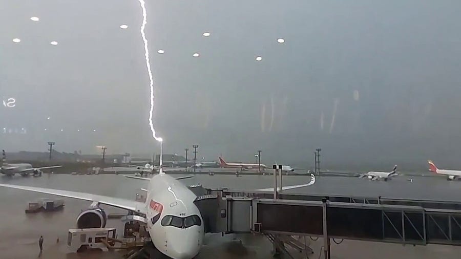 Lightning strikes British Airways plane at Brazil airport