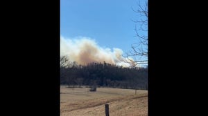 Smoke from North Carolina wildfires fills the sky 