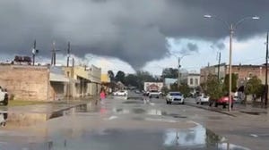 Tornado captured on video rolling through Mississippi