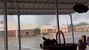 Large, violent tornado spotted over Taylorsville, Mississippi