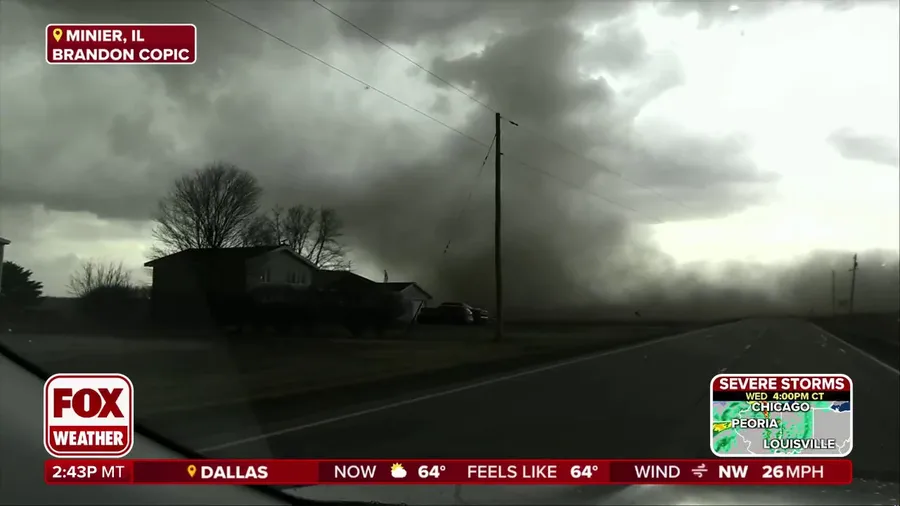 Tornado passes right in front of FOX Weather storm tracker in Illinois