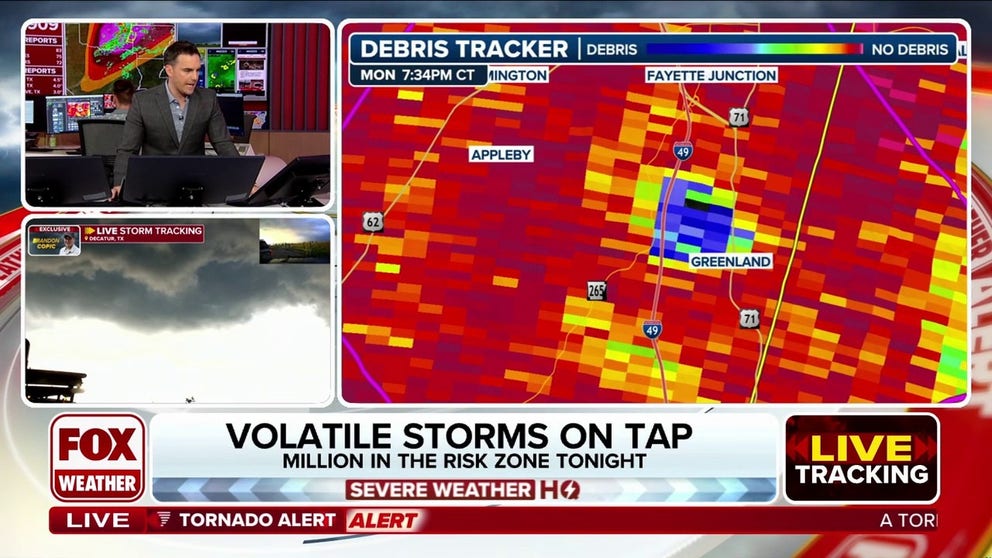 FOX Weather Meteorologist Steve Bender talks about a large debris signature that appeared on radar as an apparent tornado hit the town of Greenland, Arkansas.