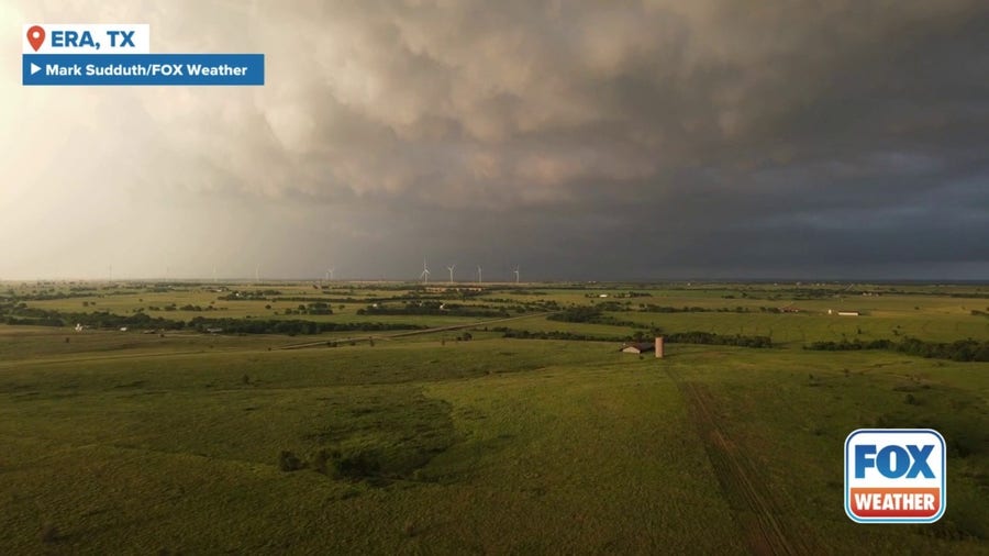 Beautiful, scary sky above Texas as storms roll through