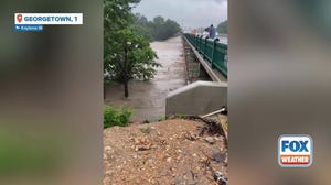 Heavy rain causes San Gabriel River in Texas to surge