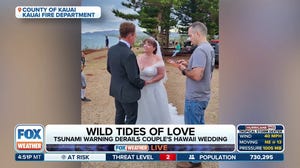 Hawaii wedding wave crasher