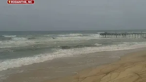 Carolinas battered by Hurricane Erin's swells