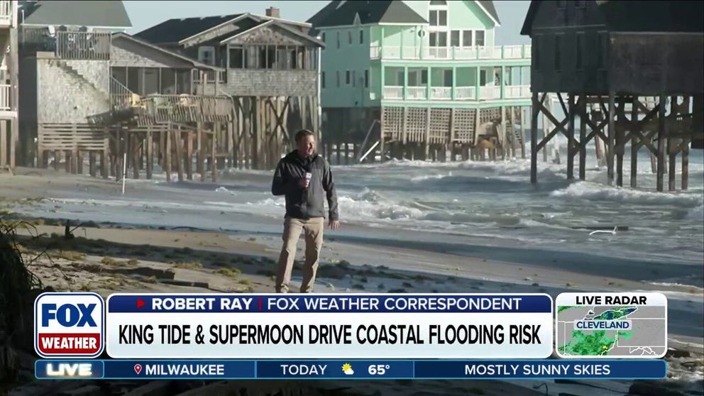 Homeowner's along North Carolina's Outer Banks are bracing for coastal flooding from king tides after after nine homes collapsed amid the waves last week. FOX Weather Correspondent Robert Ray is in Buxton, North Carolina with the latest.