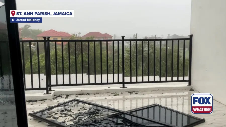 Life-threatening winds cause damage in Jamaica
