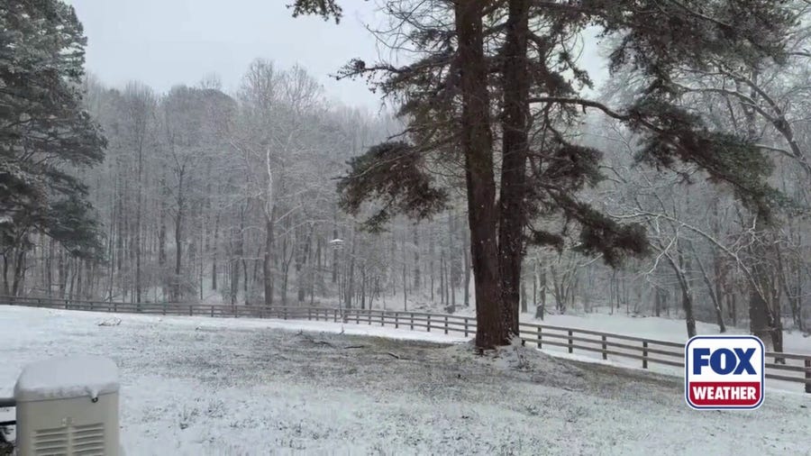 Snow blankets Afton, Virginia Monday