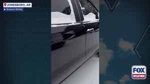 Snow pelts Jonesboro, Arkansas