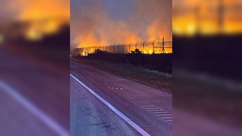 All of U.S.1 along the 18-Mile Stretch in the Florida Keys was closed Tuesday evening due to a wildfire. (Video courtesy: Monroe County Sheriff's Office)