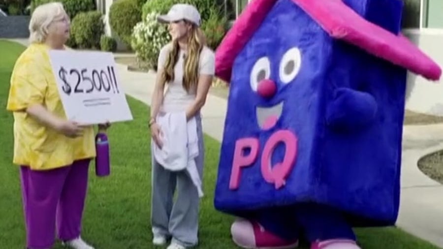 Mascot faints in 109 degree heat during prize award ceremony