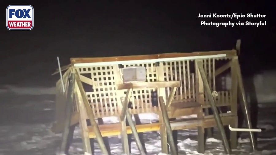 Watch: Debris from 20th home to collapse into Atlantic in Buxton, North Carolina since Sep 2025