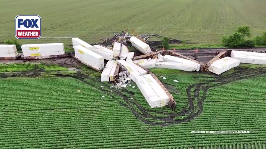 Damaging winds derail train in Illinois