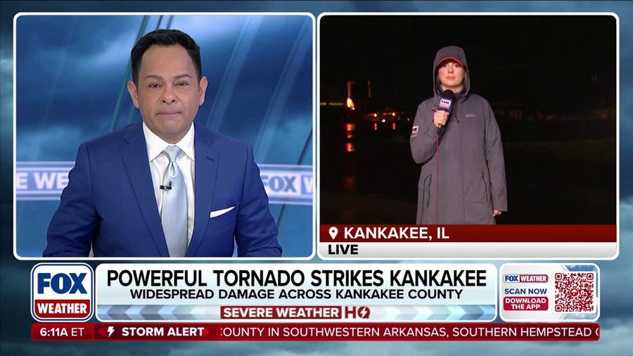 Powerful tornado tears through Illinois neighborhood as severe threat continues