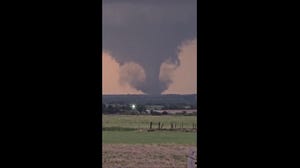 Violent tornado hits Enid, Oklahoma, potentially causing significant damage