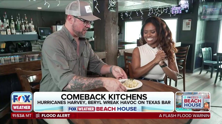 Floating restaurant in Texas makes a comeback after multiple hurricanes