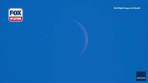 Stunning Timelapse Video Shows Lunar Occultation of Venus