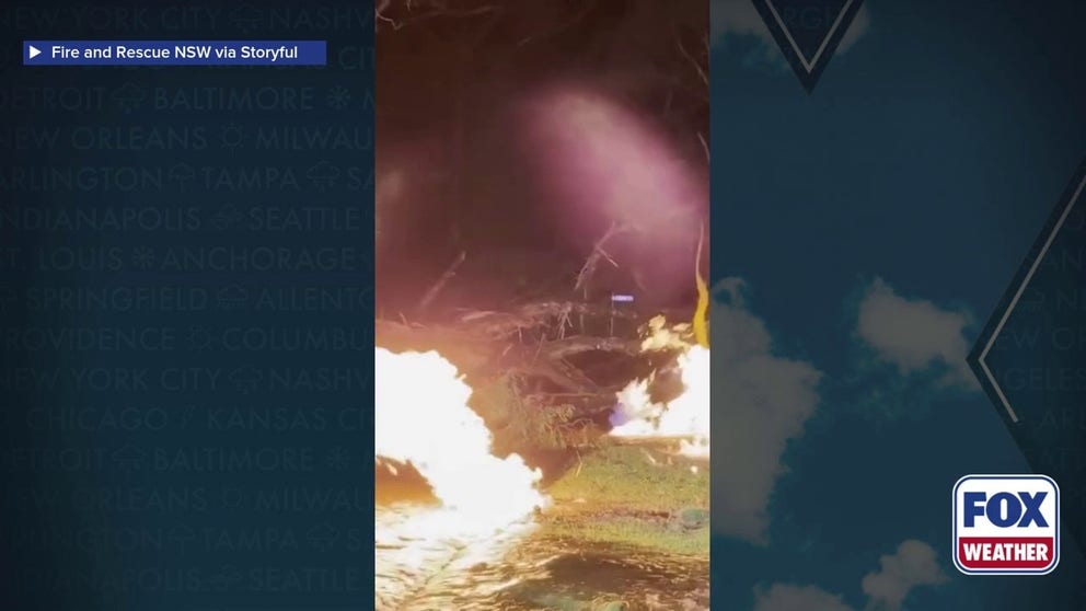 Watch as powerful lighting strike in Katoomba, New South Wales, sparks a fire, explodes a tree, ruptures a gas and water main, and even blows out nearby windows on Monday. Fire and Rescue NSW warned: avoid gas leaks and bubbling ground—report hazards immediately.