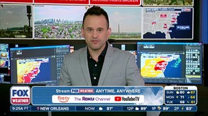 Heavy rain fuels Midwestern flood threat