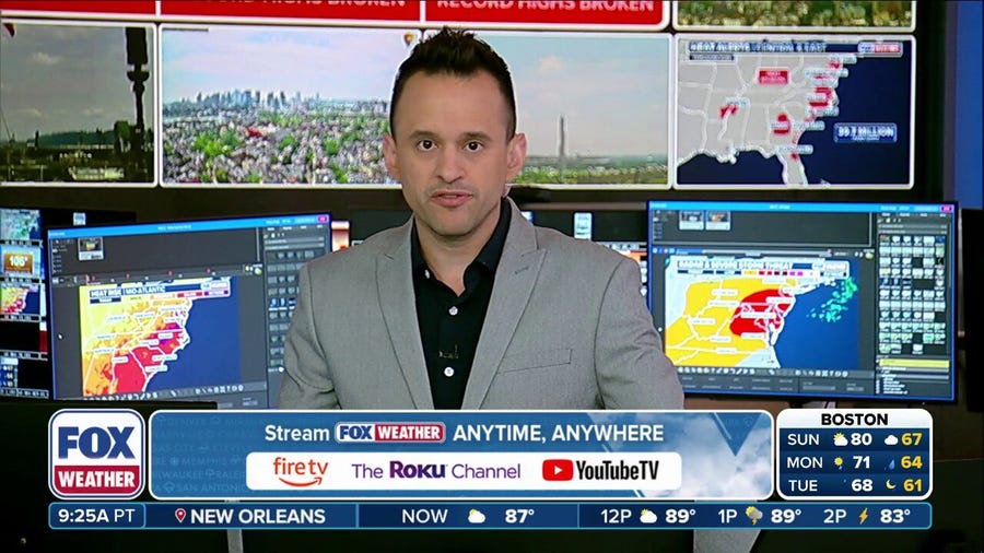 Heavy rain fuels Midwestern flood threat