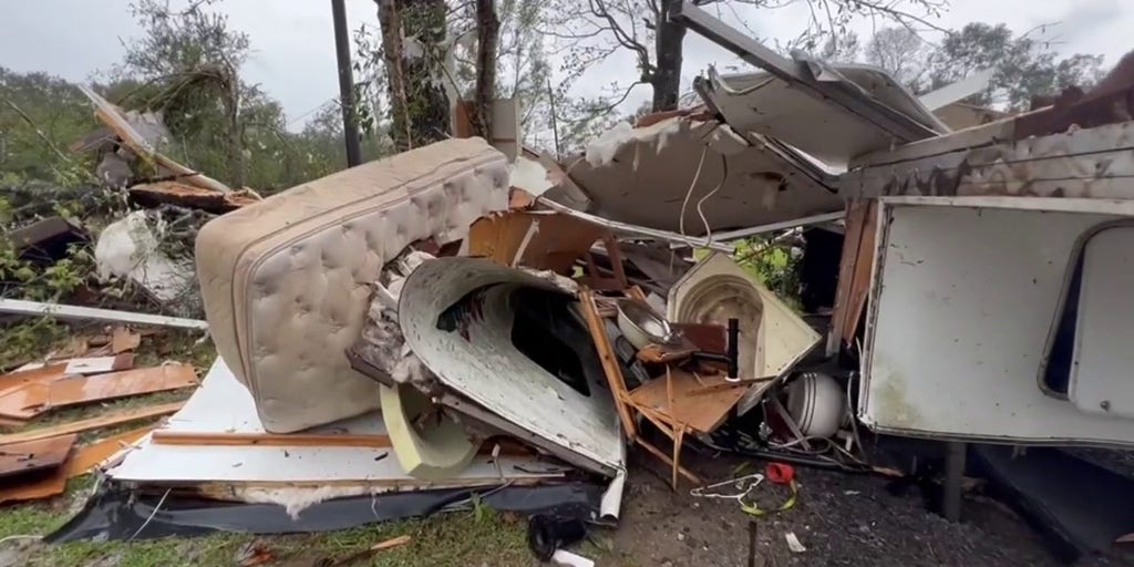 Apparent tornado causes major damage in Mauriceville, Texas Latest