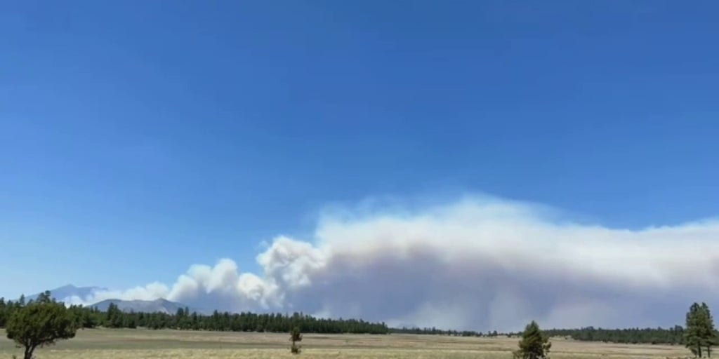 Smoke From Pipeline Fire Drifts Across Sky Near Flagstaff, AZ | Latest ...