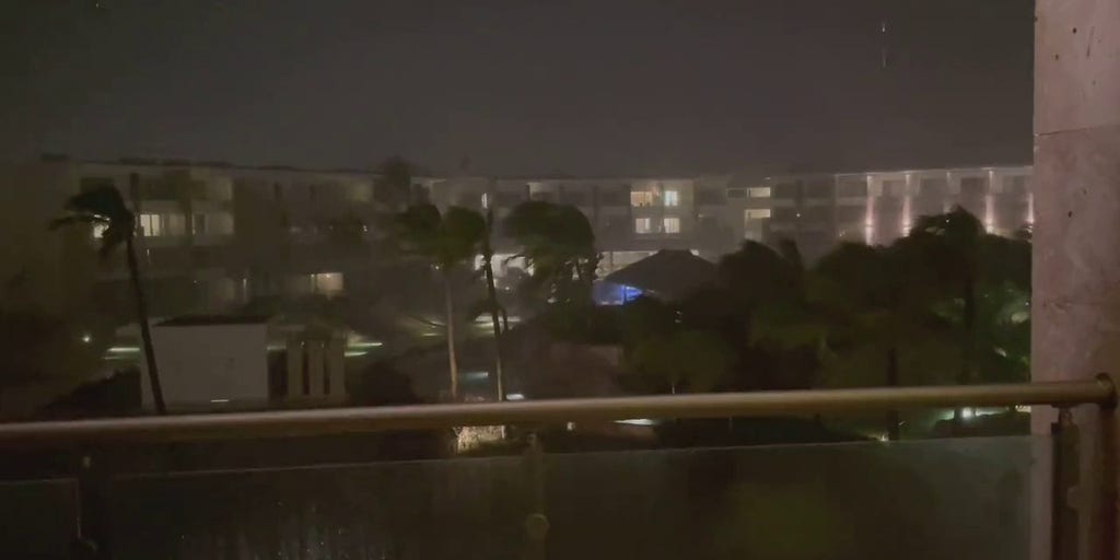 Watch Hurricane Fiona brings strong winds to Dominican Republic