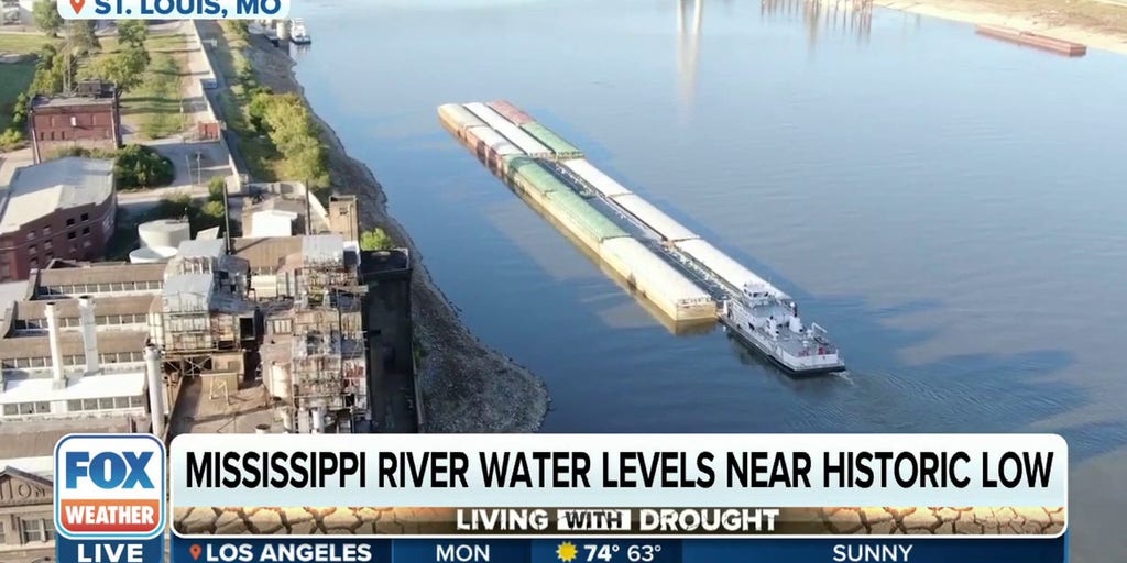 Low water levels on Mississippi 'very challenging' to deal with
