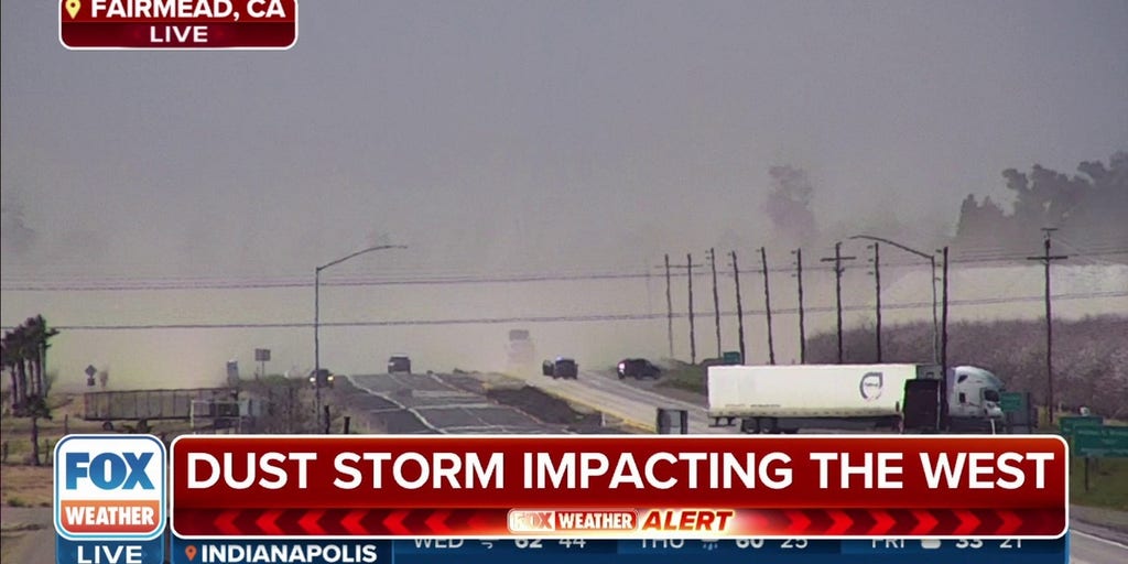 Large Dust Storm Causes Car Crashes In California | Latest Weather ...