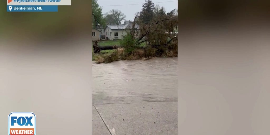 Flash flooding in Benkelman, Nebraska Latest Weather Clips FOX Weather