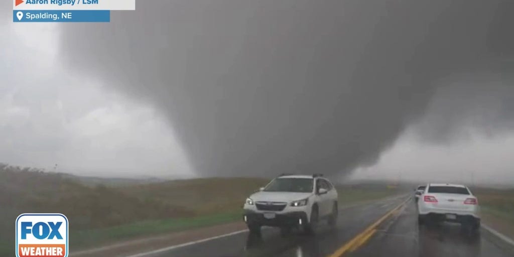 Storm tracker gets up close to tornado in Spalding, NE Latest Weather