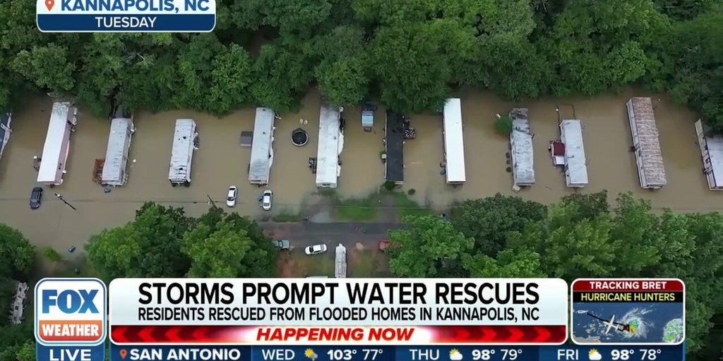 North Carolina Residents Clean Up After Tuesday's Flooding | Latest ...