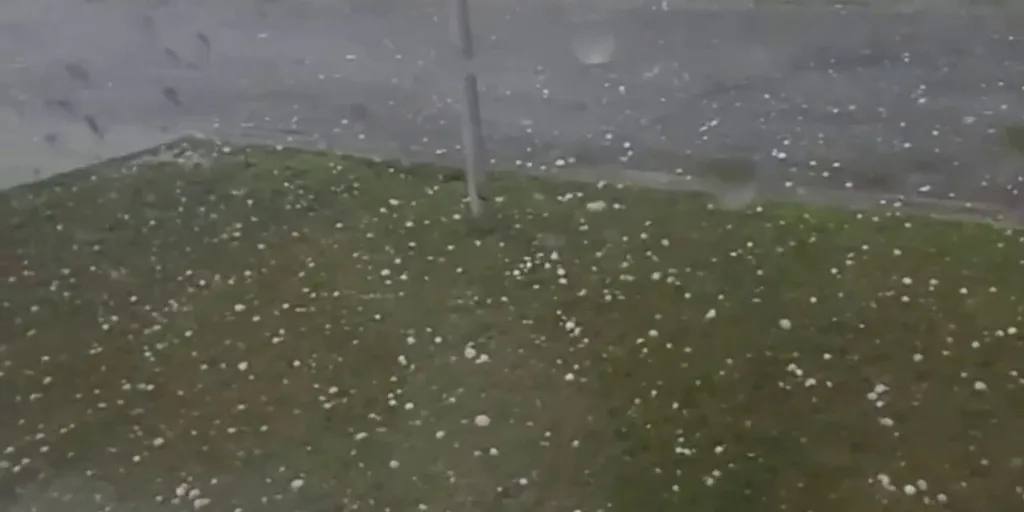 Large hail damages homes, vehicles in Michigan | Latest Weather Clips ...