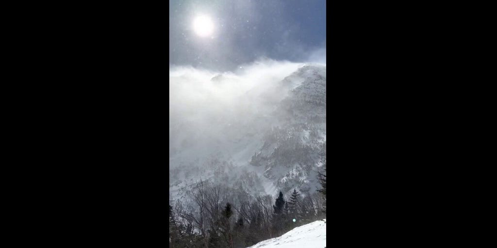 Extreme skiing on Tuckerman Ravine on Mt. Washington Latest Weather