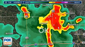 Radar animation of severe storms moving through Oklahoma