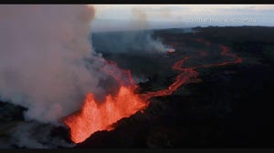 Lava continues to flow from Hawaii's Mauna Loa volcano