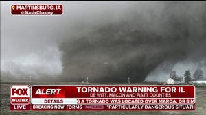 Massive tornado spotted near Martinsburg, Iowa