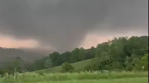Tornado strikes communities around Columbia, Tennessee