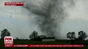 Tornado tosses debris into air in Missouri