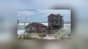 Video: Rodanthe home floats in Atlantic after collapse